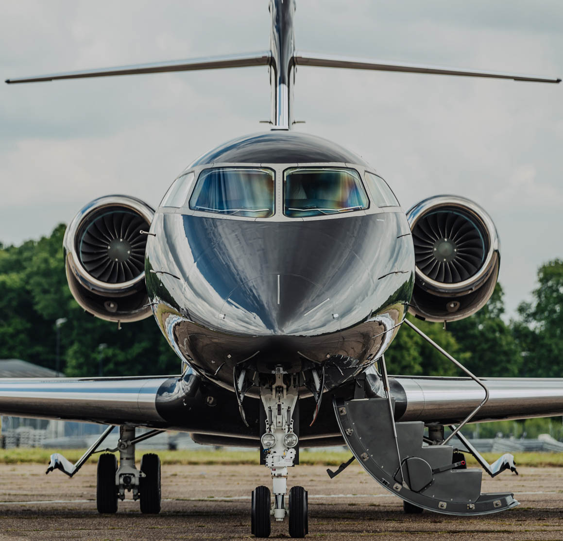 Bombadier Challenger 350 and 300